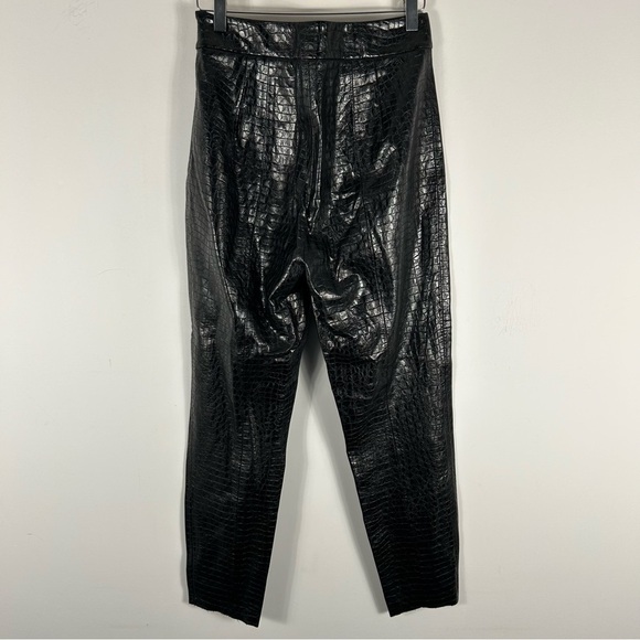 ❤️Zara Black Crocodile Pattern patent leather pants M - Picture 3 of 10